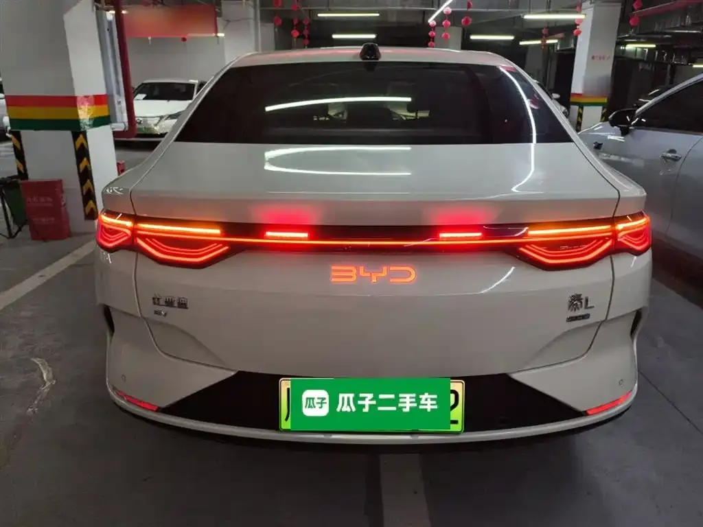 BYD Qin L — фото 9