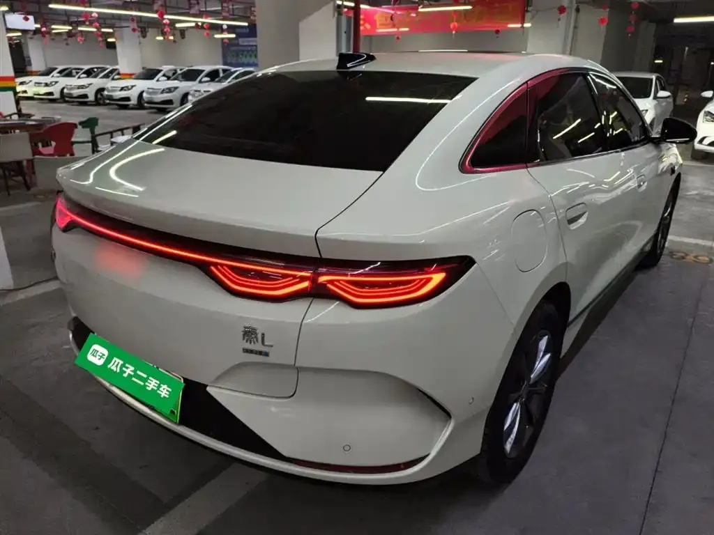 BYD Qin L — фото 7