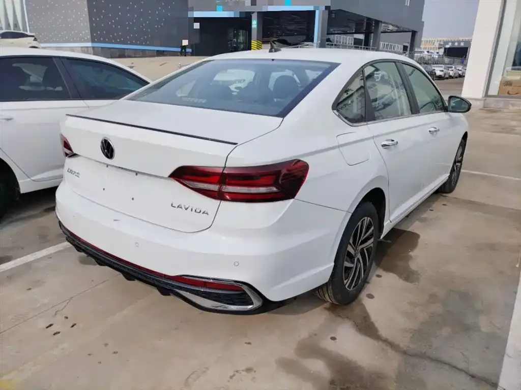 Volkswagen Lavida 2024 из CN, фото 5