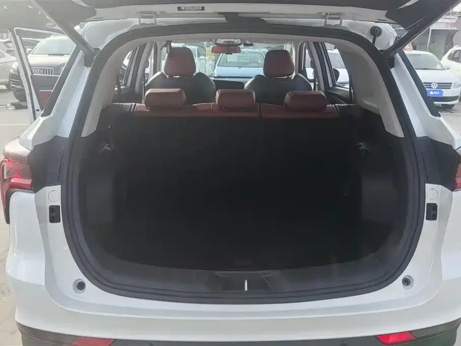 Changan CS75PLUS — фото 3