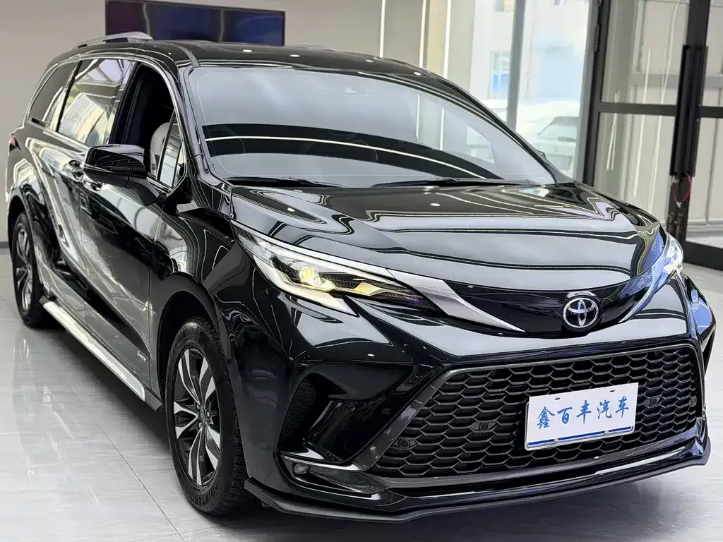 Toyota Granvia 2025 из CN, фото 9