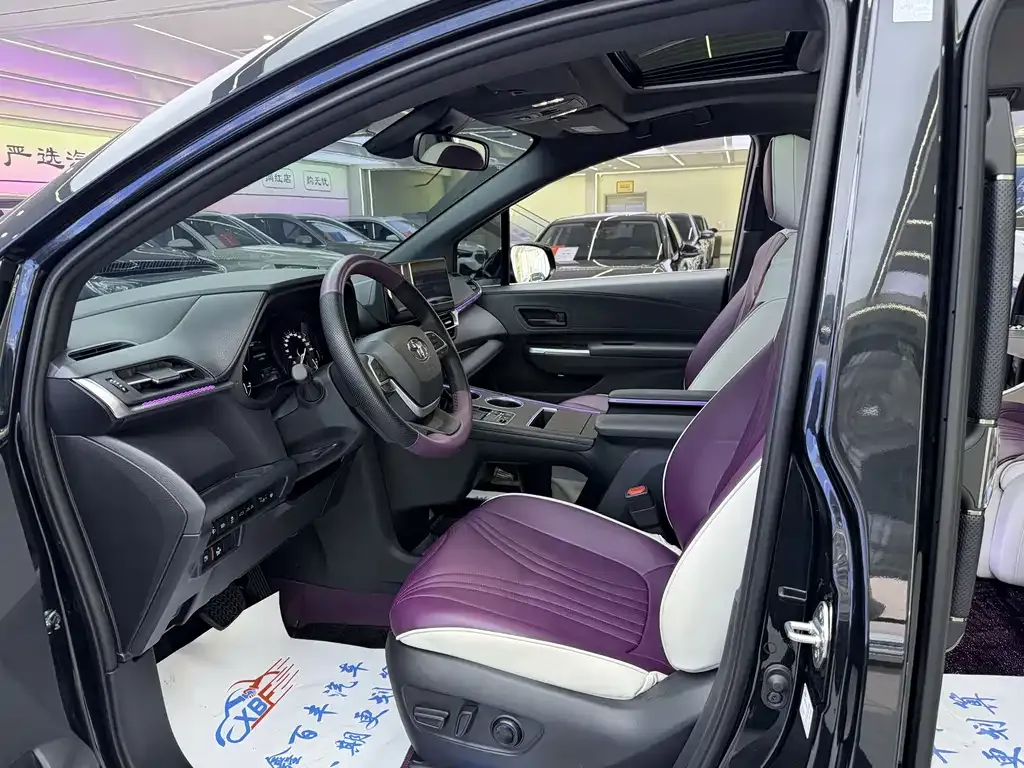 Toyota Granvia 2025 из CN, фото 4