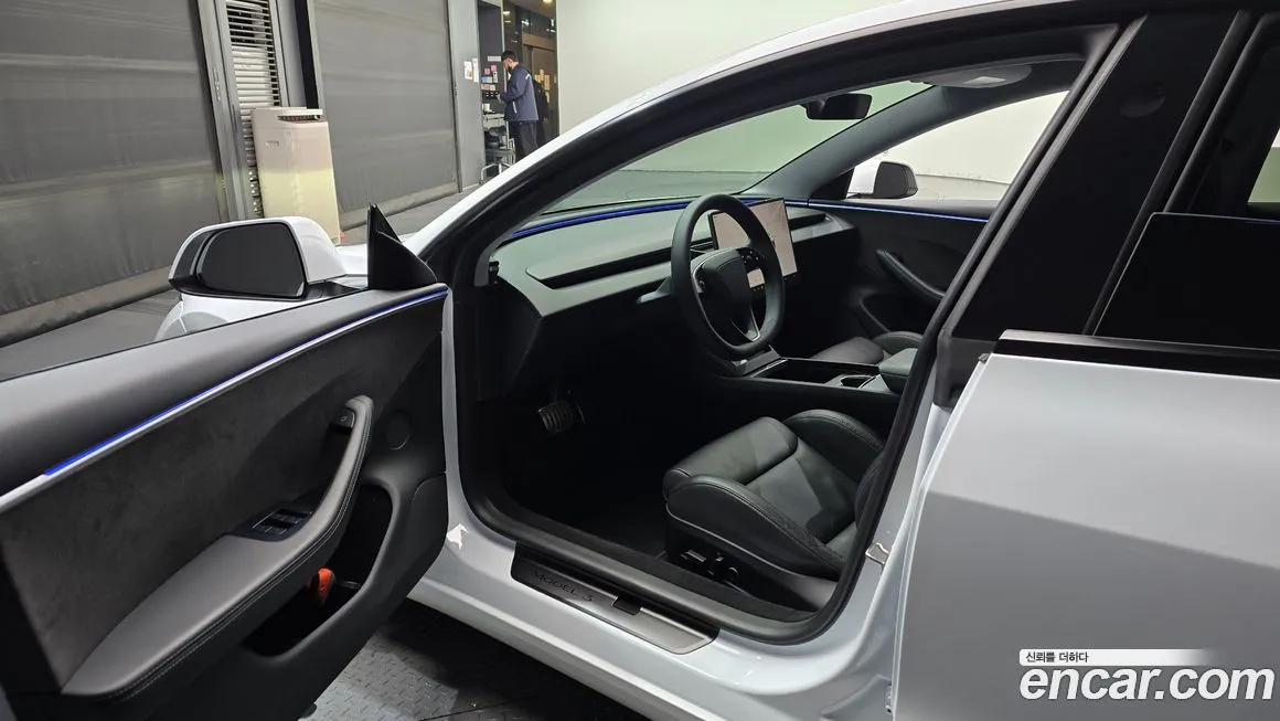 Tesla Model 3 2024 из KR, фото 9