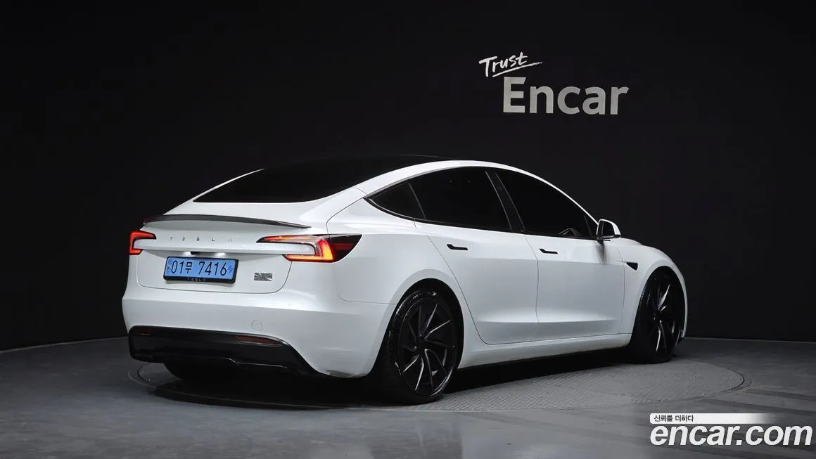 Tesla Model 3 2024 из KR, фото 6