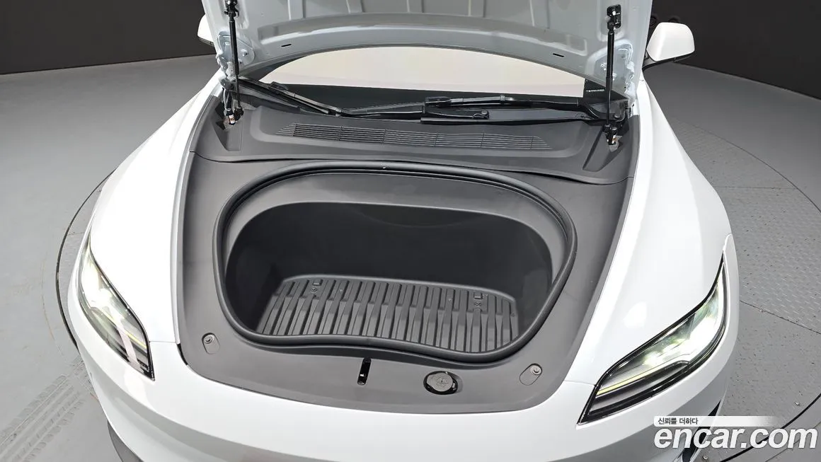 Tesla Model 3 2024 из KR, фото 7