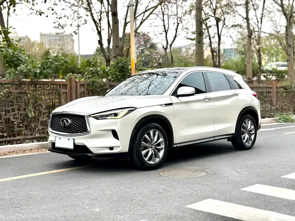 Infiniti QX50 — фото 1