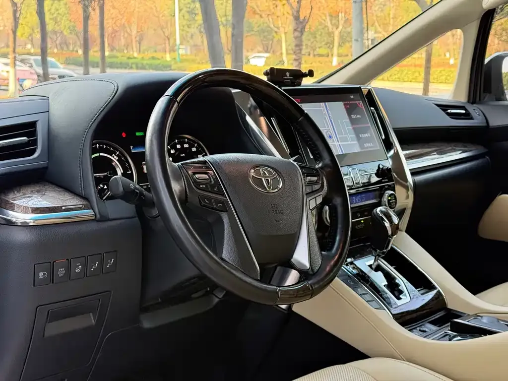 Toyota Vellfire 2022 из CN, фото 10