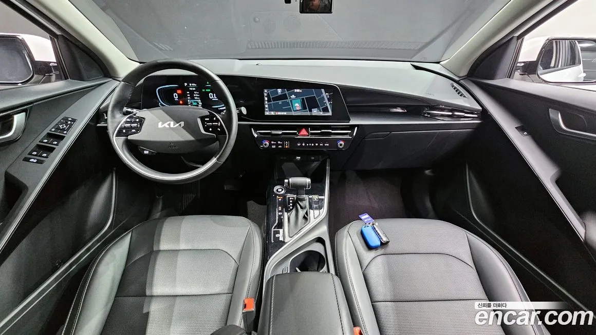 Kia Niro — фото 10