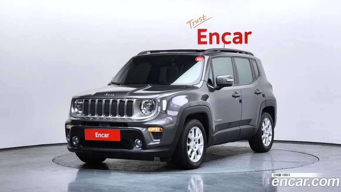 Jeep Renegade — фото 1