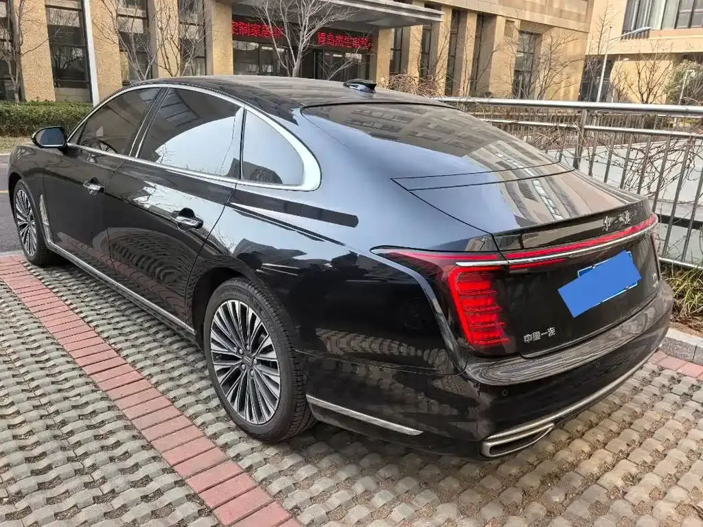 Hongqi H9 — фото 4