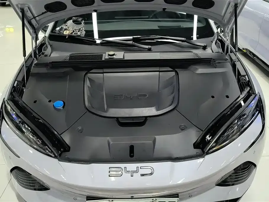 BYD Seal — фото 4