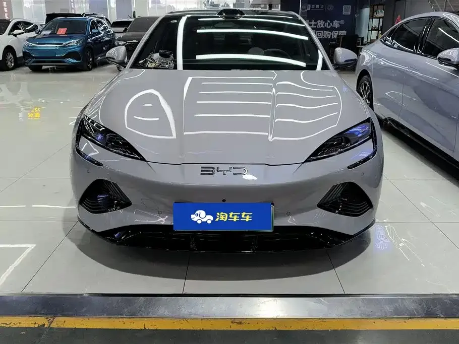 BYD Seal — фото 8