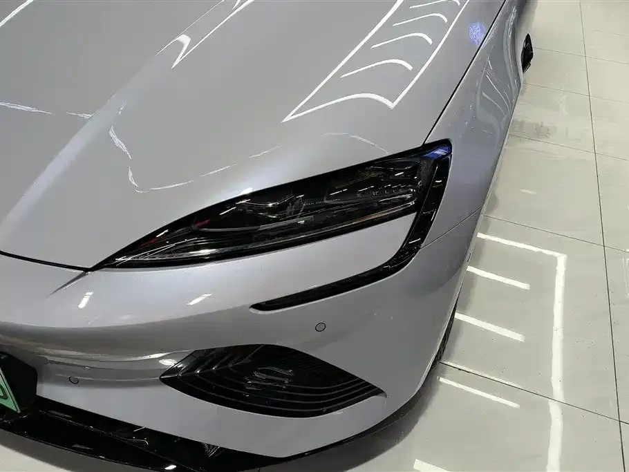 BYD Seal — фото 3