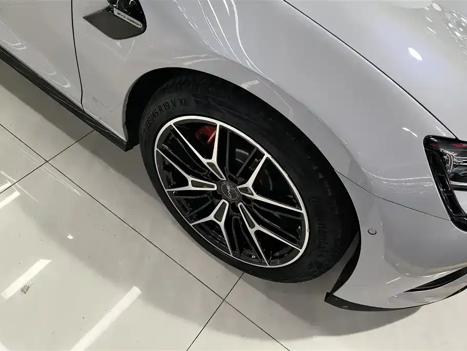 BYD Seal — фото 6