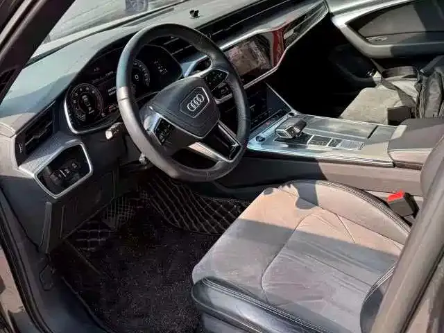 Audi A6L 2023 из CN, фото 2