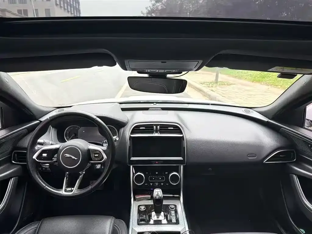 Jaguar XEL 2021 из CN, фото 2