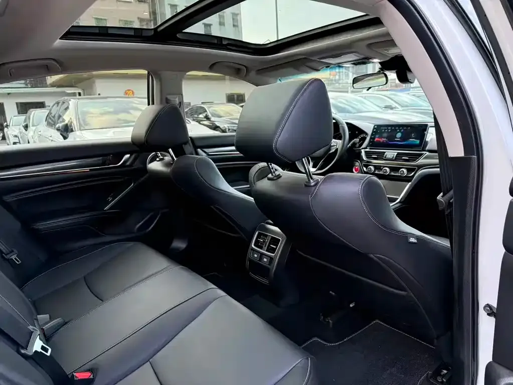 Honda Accord 2022 из CN, фото 6