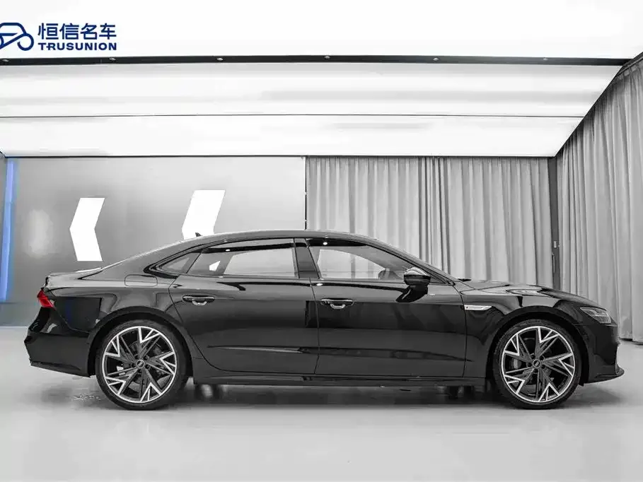 Audi A7L 2024 из CN, фото 6