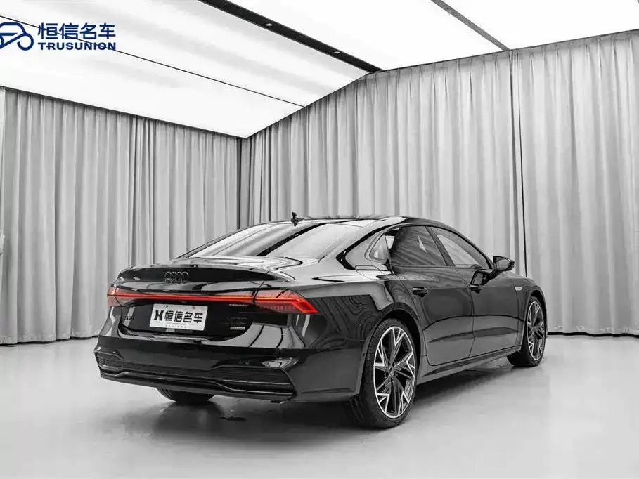 Audi A7L 2024 из CN, фото 5