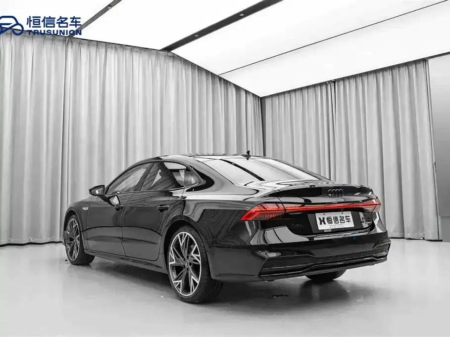 Audi A7L 2024 из CN, фото 9