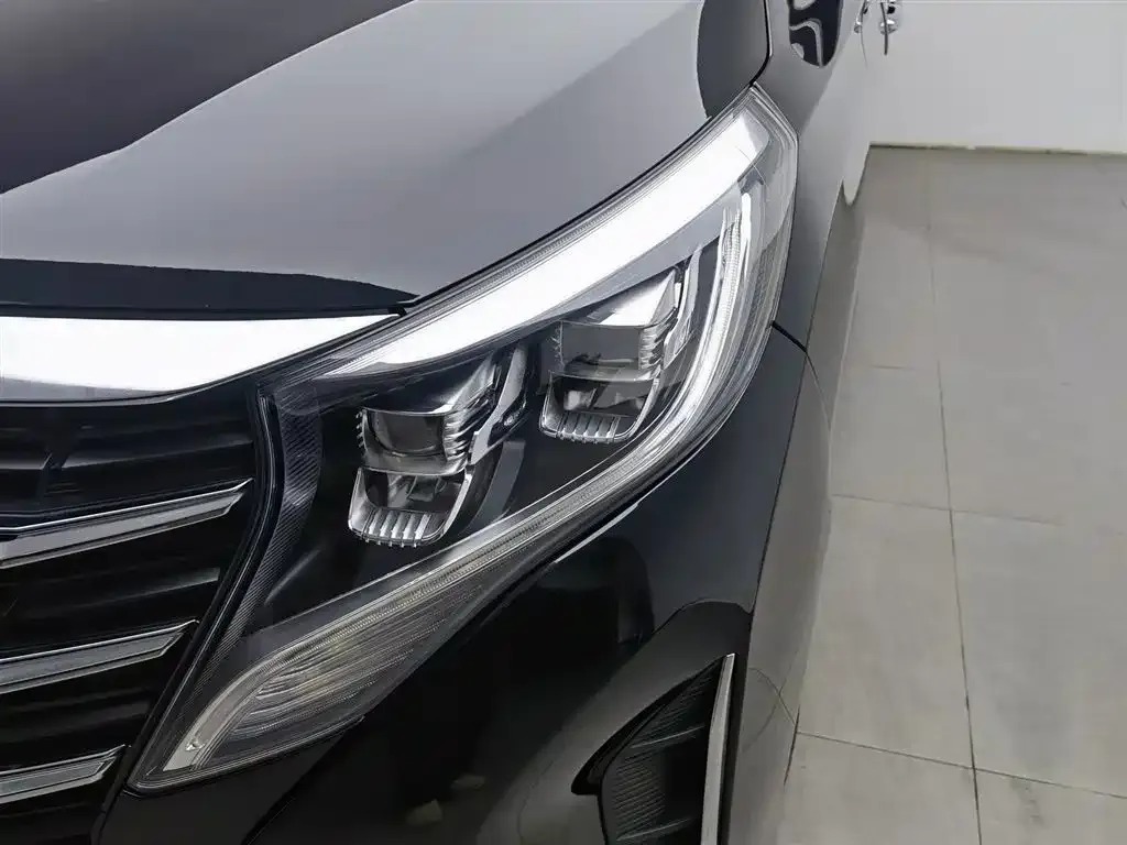 GAC Motor Trumpchi M8 — фото 10