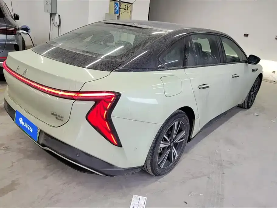 Hongqi EH7 2024 из CN, фото 8