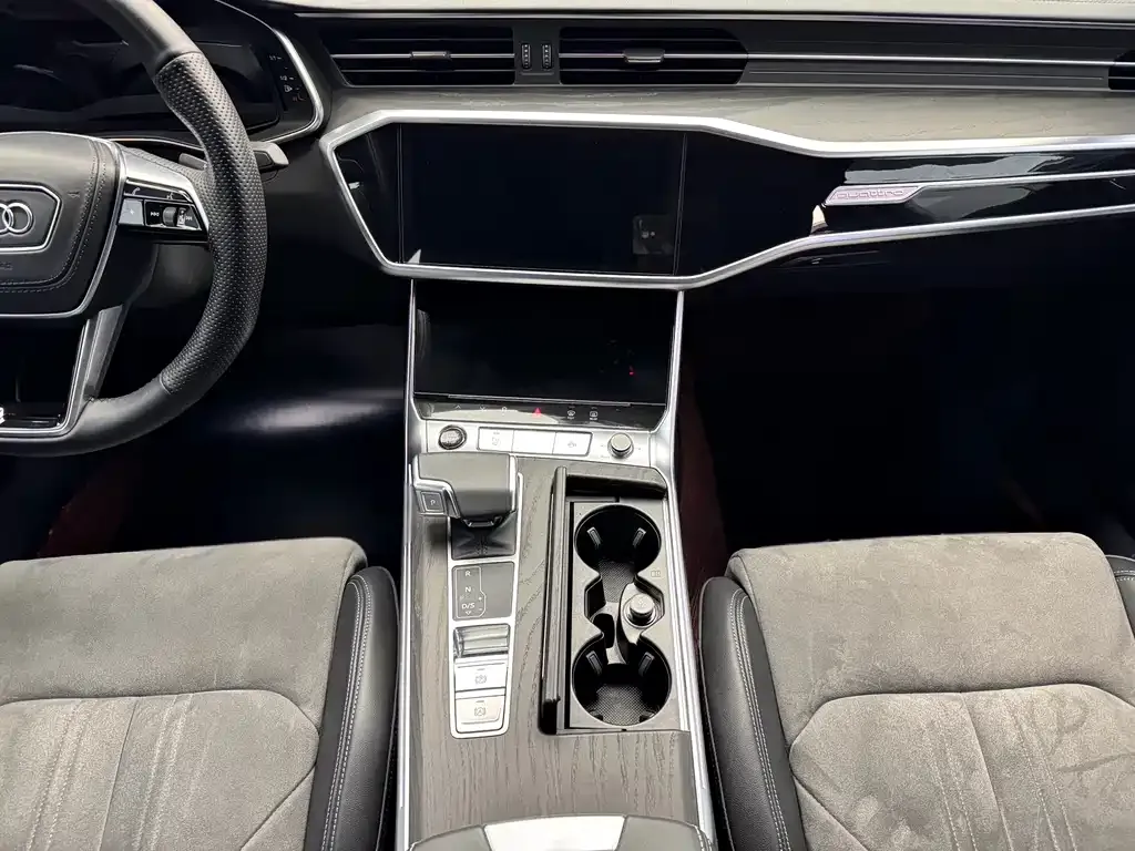 Audi A6L 2023 из CN, фото 8