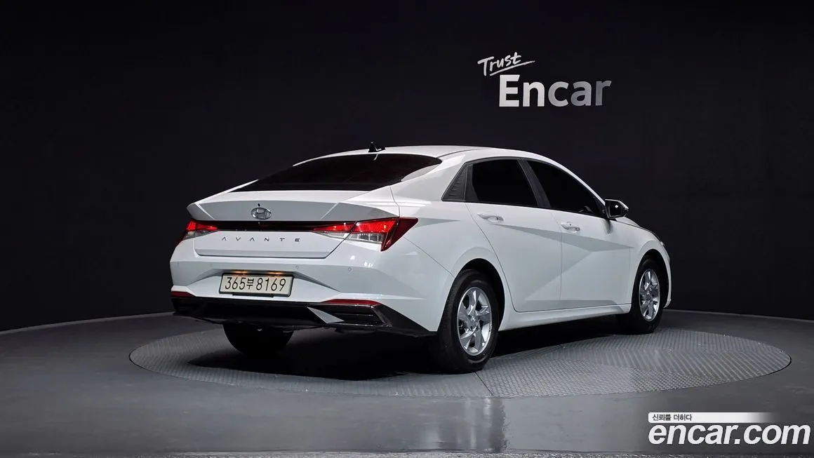 Hyundai AVANTE — фото 5