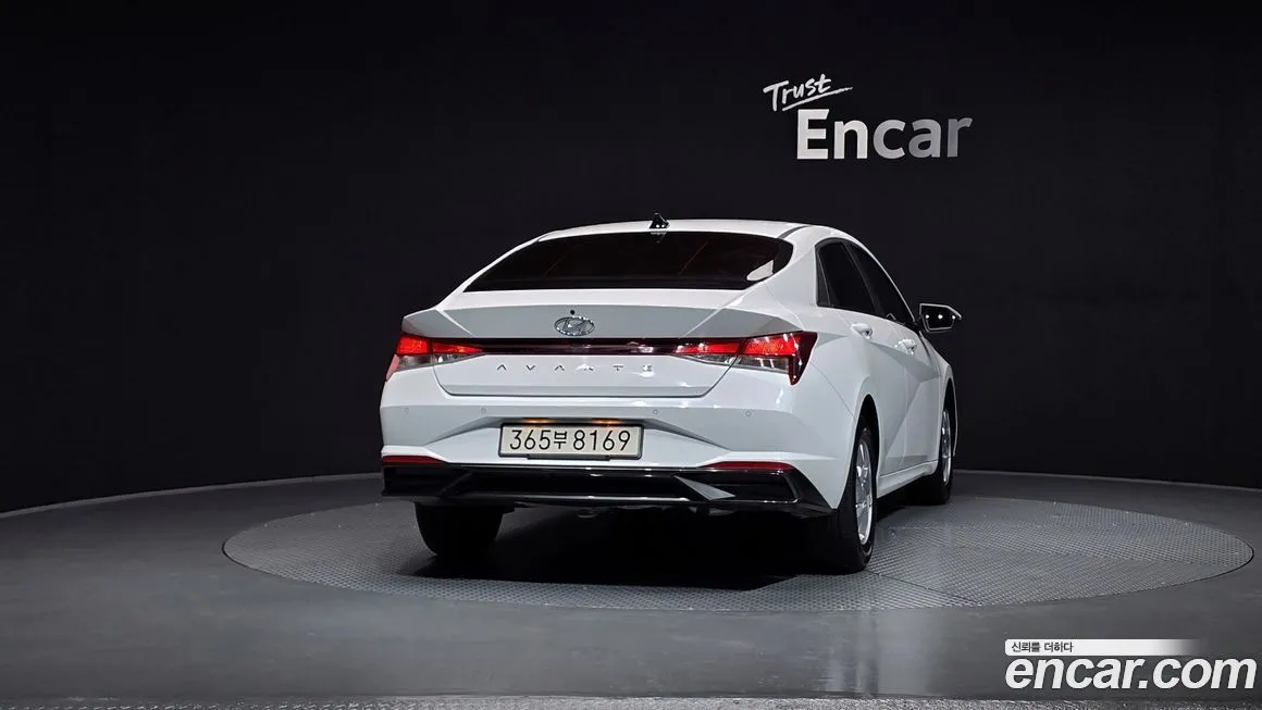 Hyundai AVANTE — фото 2