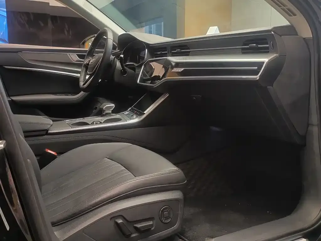 Audi A6 (Import) 2022 из CN, фото 9