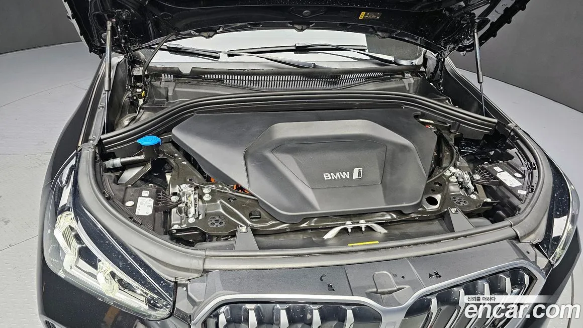 BMW iX1 2023 из KR, фото 10
