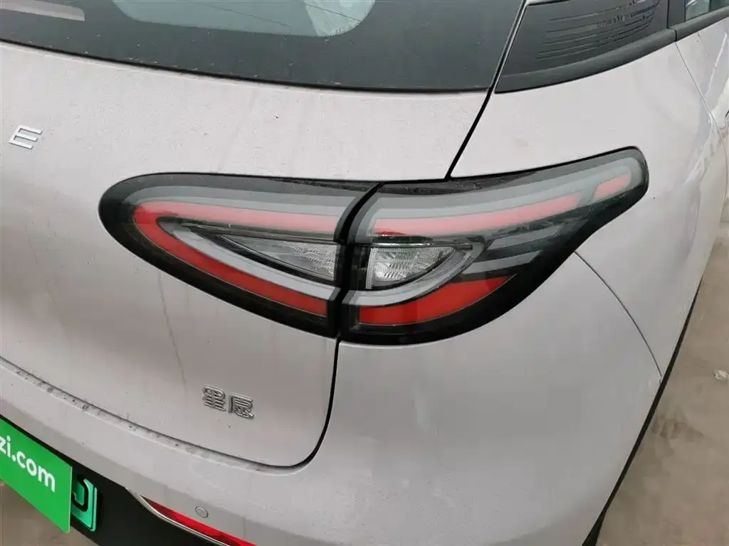 Geely Starburst — фото 3