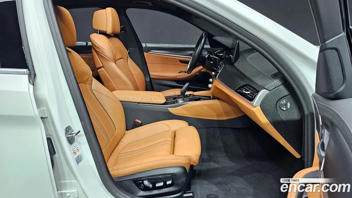 BMW 5-Series 2023 из KR, фото 9