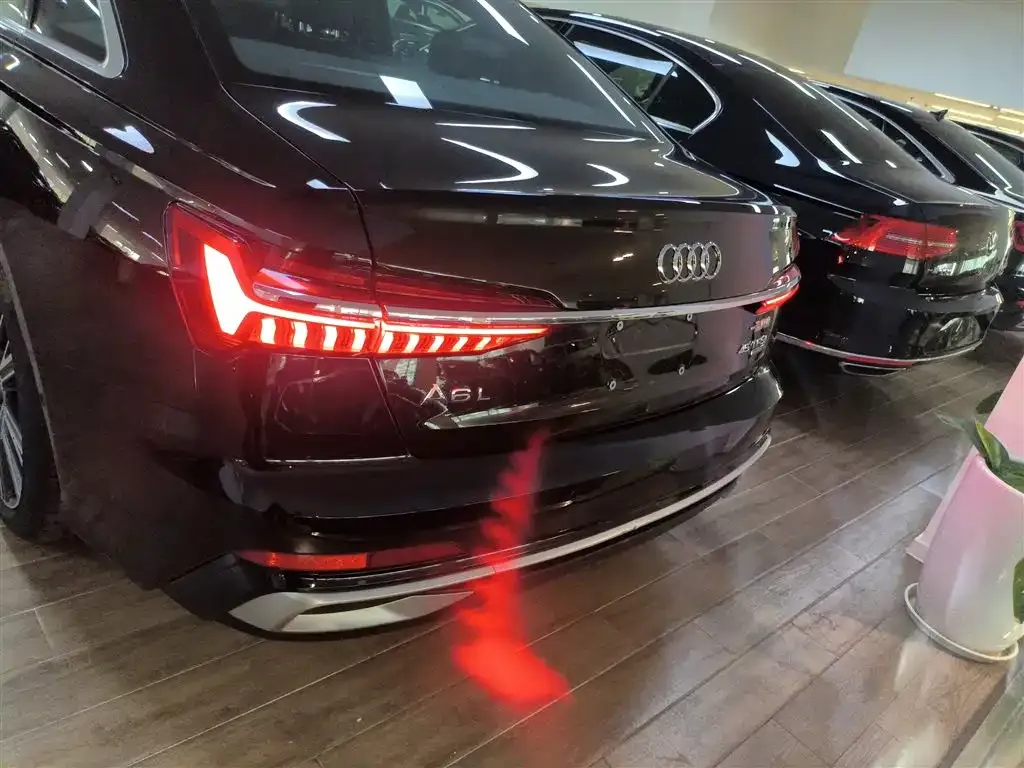 Audi A6L 2024 из CN, фото 9