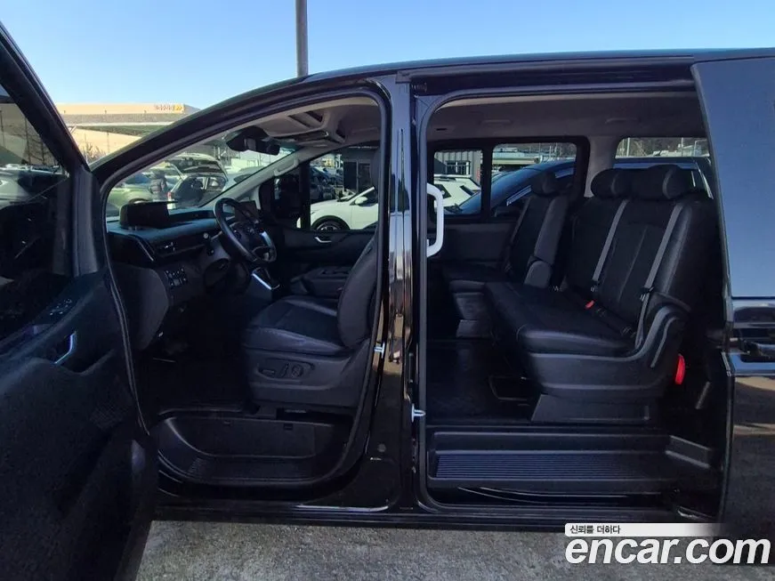 Hyundai Staria 2023 из KR, фото 4