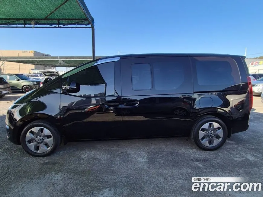 Hyundai Staria 2023 из KR, фото 9