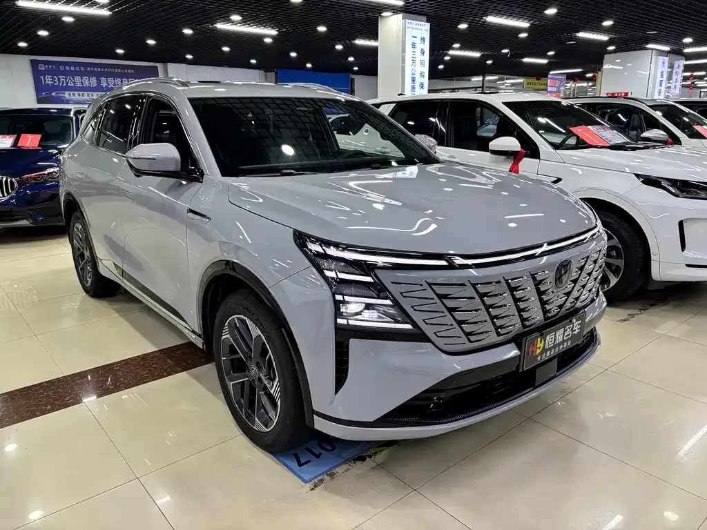 Changan CS75PLUS — фото 3