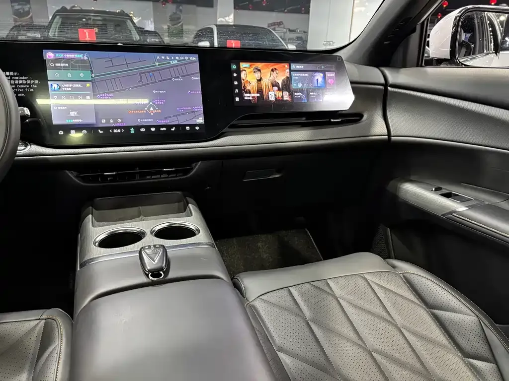 Changan CS75PLUS — фото 2