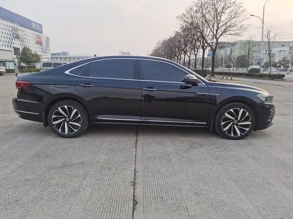 Volkswagen Passat 2022 из CN, фото 3