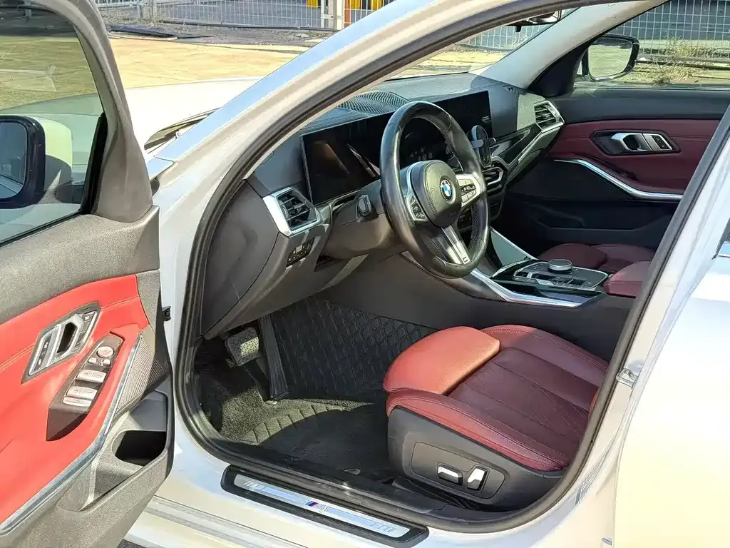 BMW 3 Series 2023 из CN, фото 3