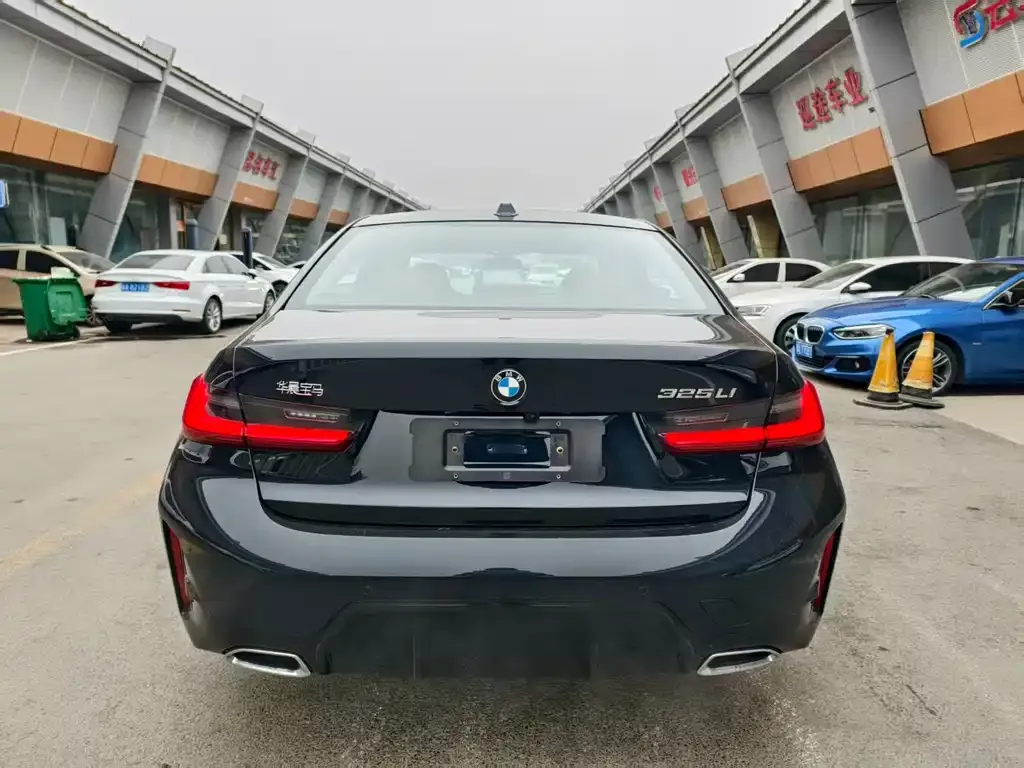 BMW 3 Series 2026 из CN, фото 2