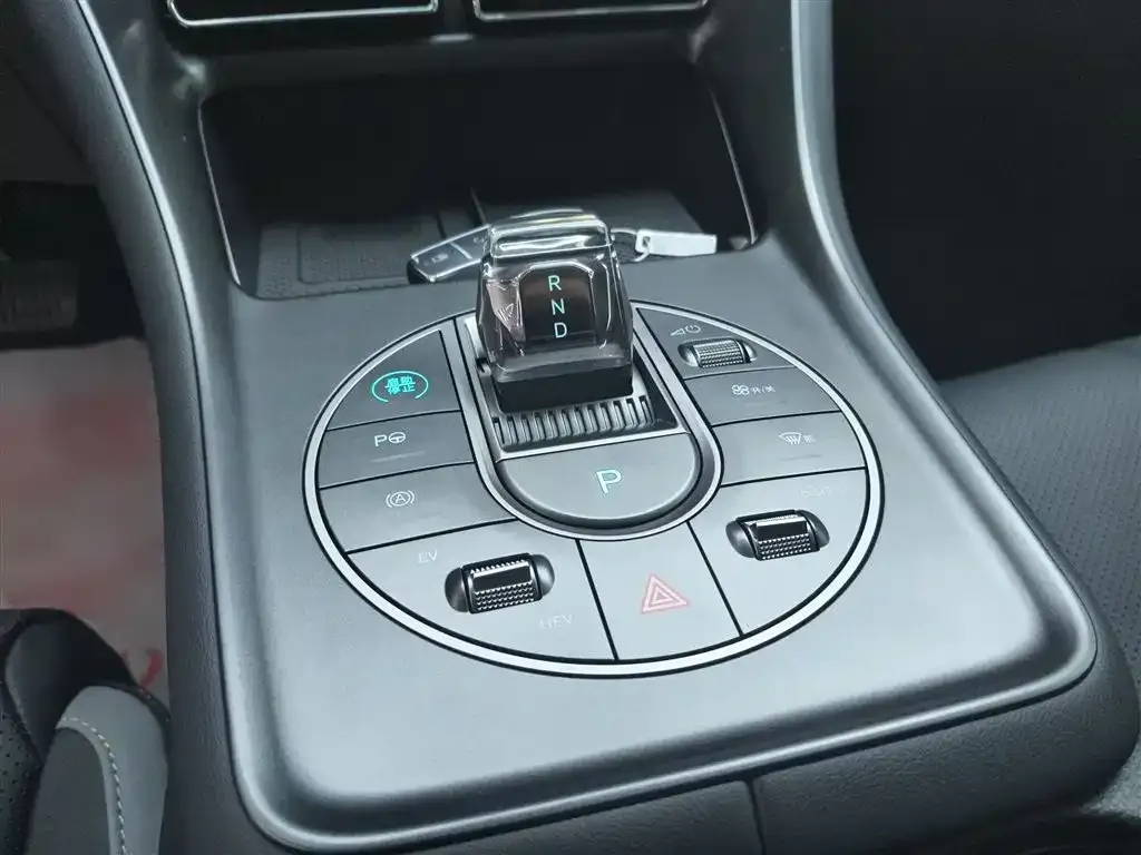 BYD Seal 05 DM-i 2025 из CN, фото 10