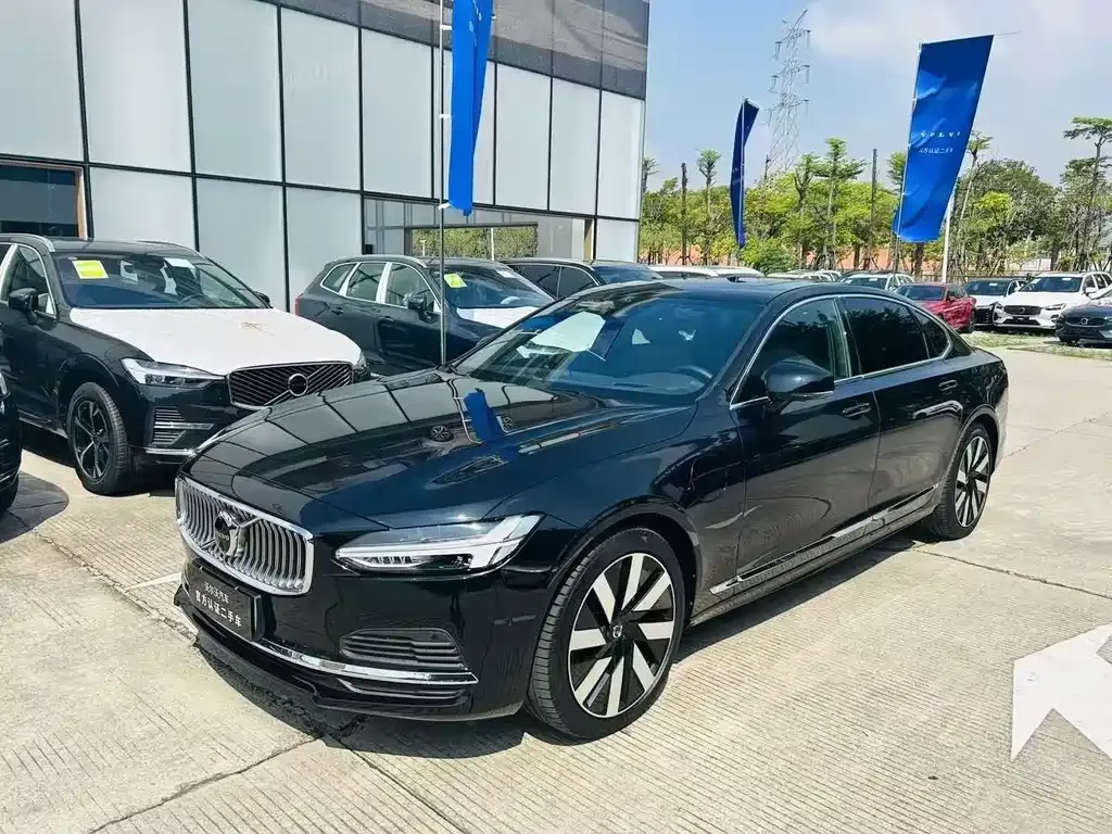 Volvo S90 PHEV — фото 1
