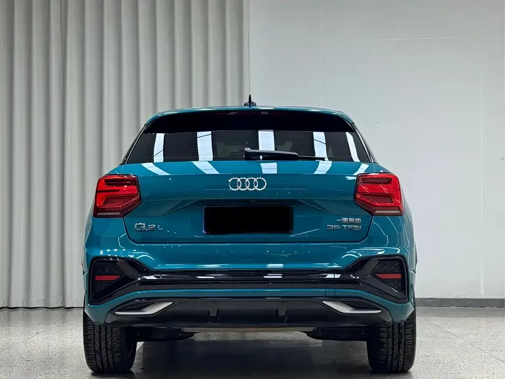 Audi Q2L 2023 из CN, фото 4