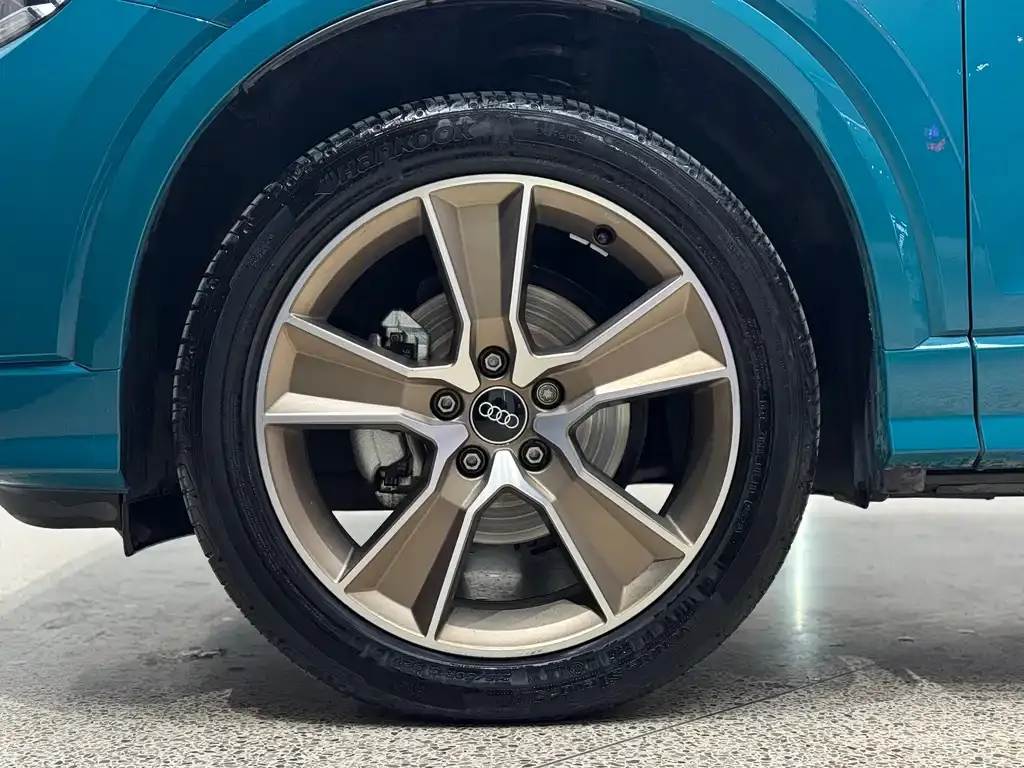 Audi Q2L 2023 из CN, фото 7
