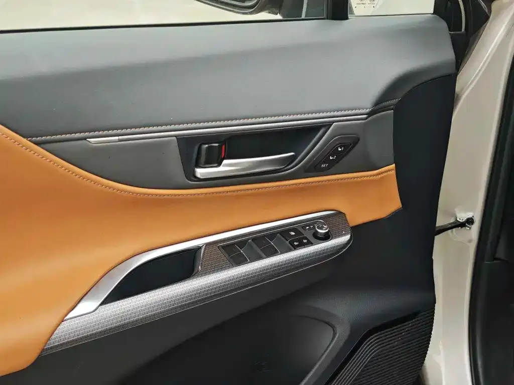 Toyota Venza 2022 из CN, фото 2