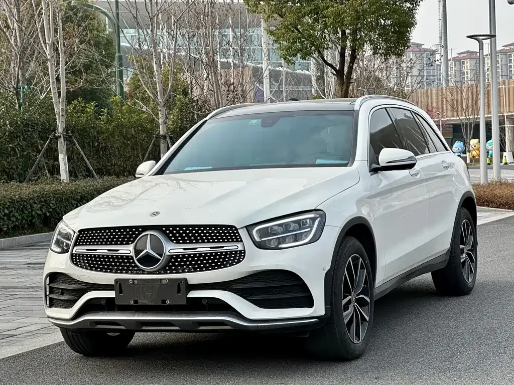 Mercedes-Benz GLC — фото 1
