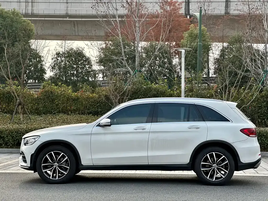 Mercedes-Benz GLC — фото 6