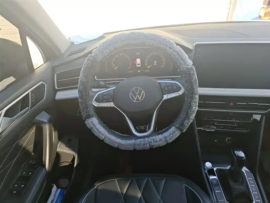 Volkswagen Tiguan L 2024 из CN, фото 7