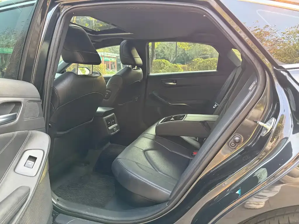 Toyota Avalon 2022 из CN, фото 9